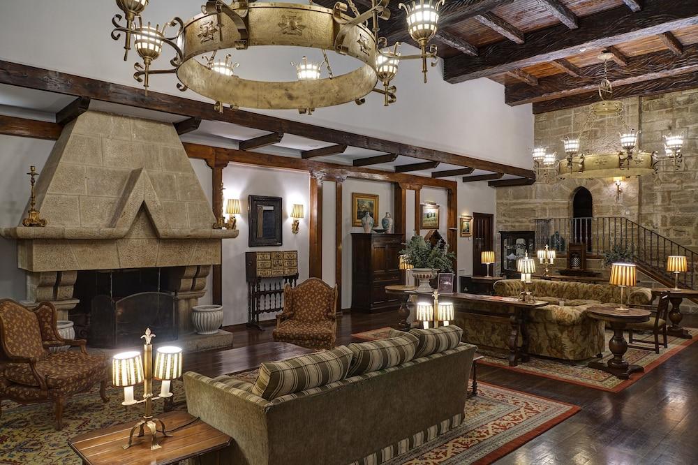 Parador De Olite Buitenkant foto