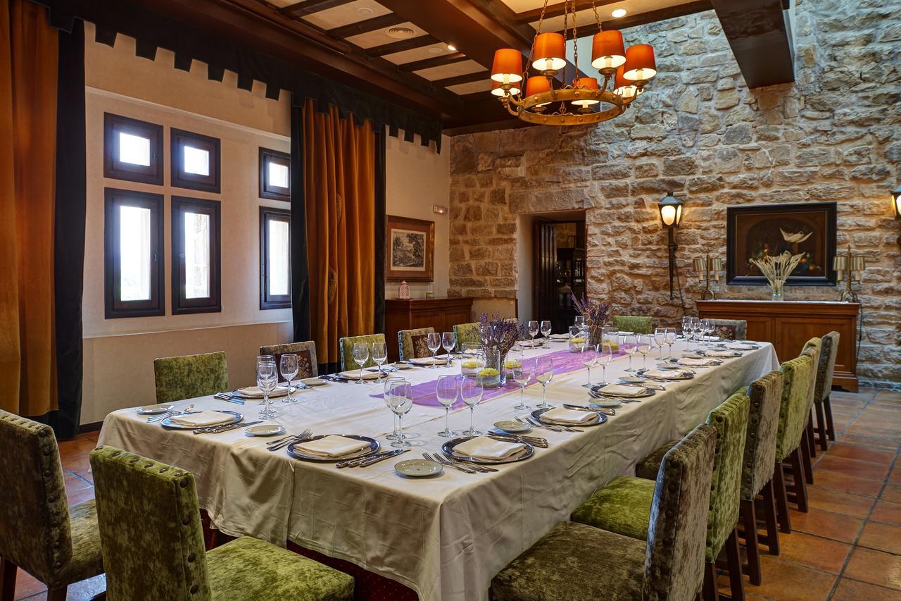 Parador De Olite Buitenkant foto
